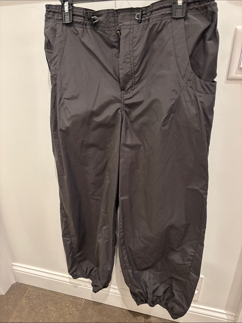 Anthropologie Men's Dark Gray Elastic Hem Joggers